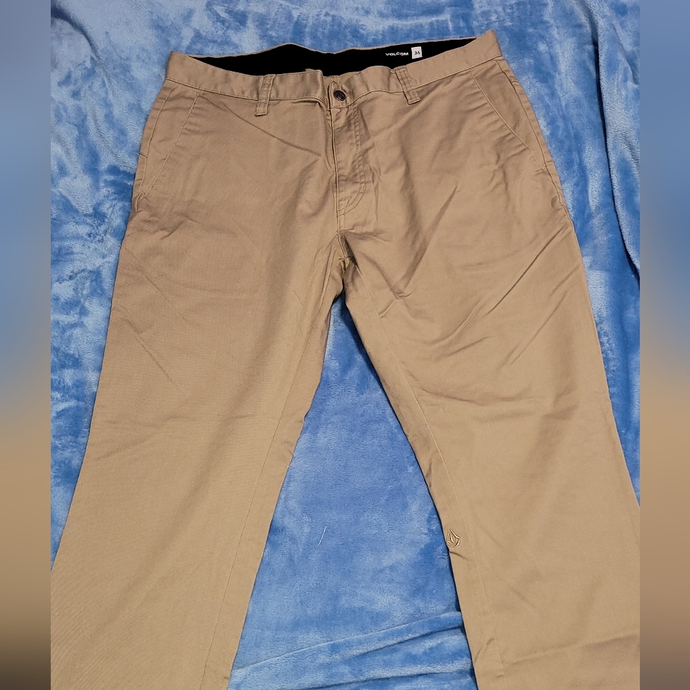 Volcom Tan Chinos Classic Cotton Blend